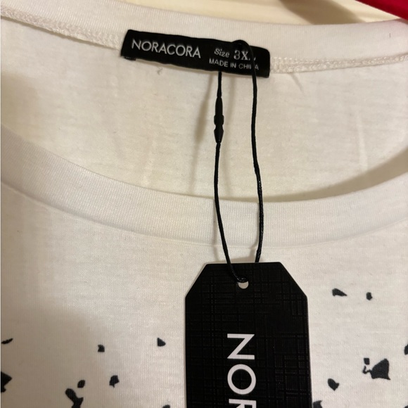 White Black and Red Top - Picture 2 of 3